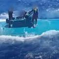 Prevozili drogu podmornicom, pa pokušali da je potope! Dramatičan snimak hapšenja narko bande usred okeana (foto,video)