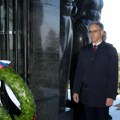 "Neka je večna slava i hvala herojima koji su dali živote za slobodu otadžbine": Premijer Macut položio venac Neznanom…