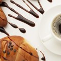 Sočne, mekane i posle nekoliko dana! Kiflice kao iz pekare, jedan sastojak menja sve, a pekari ga godinama drže u tajnosti