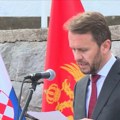 Ovo su zahtevi miholjskog zbora i matice Boke: U narednih 15 dana ukloniti ploču u Morinju, u suprotnom...