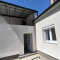 FOTO: Idealna za porodicu – kompletno renovirana kuća na Lesnini traži novog vlasnika