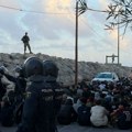 Dramatične scene u Seuti! Jurišaju migranti, ali juriša i policija: Angažovana i vojska, ima povređenih!