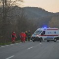 Poginula žena u nesreći kod Tavankuta: Automobilom preticala autobus, sletela s puta i udarila u kamion