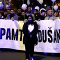 "Rasizam je ubio mog brata": Obeležena godišnjica ubistva romskog dečaka Dušana Jovanovića šetnjom i skupom u Beogradu