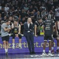 UŽIVO - Nema košarkaša Partizana, gube meč?