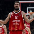 Nikola Kalinić surovo iskren nakon sjajne trojke sa osam metara: „Bar nešto dobro da uradim!“ (video)