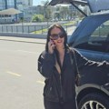 Naša pevačica se kupa u parama, a vozi najskromniji auto: Platila ga je 3.500 evra (foto)