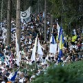 U UN-u prva komemoracija žrtvama Srebrenice, na Maršu mira hiljade ljudi