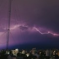 Radioaktivni gromobrani na krovovima u Srbiji: Gde se nalaze i da li su opasni?