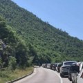 I po tri sata se čeka na granici: Gradonačelnici Trebinja i Herceg Novog traže hitno rešavanje problema