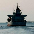 Stigao tanker, ili teku pregovori