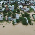 U poplavama i klizištima u Vijetnamu poginulo više od 90 ljudi, 11 se vodi kao nestalo