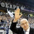 General dule neće umreti dok Partizan postoji: Grobari širom Beograda pravili masivne bakljade za velikog čoveka i trenera!