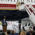 Federalni agenti na vratima novinara "Njujork tajmsa": Dobili sudske pozive zbog pisanja o Air Force One