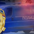 Pucao po putu, policija mu u gepeku pronašla arsenal: Vozio u BMW-u oružje i municiju, vozač uhapšen