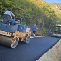 Slogom do asfalta – meštani Potkrša prikupili skoro 27.000 evra, Opština dodala tri miliona dinara