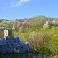 Manastir Vavedenje ostao bez struje nakon udara groma: Nadležne ekipe na terenu