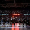 Najbolji golman na svetu i prelepa teniserka bodrili Partizan: Željko ih dočekao ispred svlačionice! (foto)