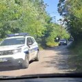 Uhapšena trojica zrenjaninaca: Pokušali u kombiju da prokrijumčare 37 migranata