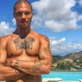 Otkriveno šta danas radi zgodni robijaš: Život mu se promenio preko noći, dete ubice postalo je milioner! (foto)