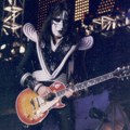 Preminuo Ejs Frili, gitarista i jedan od osnivača benda KISS