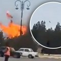 Ovo je trenutak udara koji će uvući zemlju u rat! Leti, zabija se u aerodrom, onda je buknula eksplozija (video)