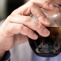 Novo veliko istraživanje upozorava: Ova popularna pića povezana su sa povećanim rizikom od raka jetre