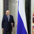 Rusi Putinu veruju