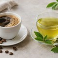 Zeleni čaj ili kafa: Šta je bolje za smanjenje upalnih procesa u organizmu?