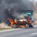 Detalji stravične saobraćajke na Milošu Velikom: Vozač „fijata“ izgoreo u autu, suvozaču se bore za život