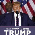 Tramp grabi ka kandidaturi: Bivši predsednik SAD posle pobede u NJu Hempširu sve bliži novom "okršaju" sa Bajdenom u…