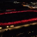 Novi rekord: Više od 900 Tesli priredilo "light show"