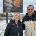 Ovo je Snežana o kojoj priča pola Srbije Buduća penzionerka iz Čačka ostala bez teksta kad je ugledala bilbord (foto)