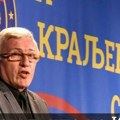 General politički sklonjen, tvrdi monarhista i poslanik