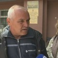 Mesec dana borbe Mitića za zemlju u Žitorađi: Časlav svaki dan provodi ispred zgrade opštine
