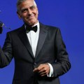 (Foto) Američki glumac Džordž Kluni u Veneciji primio Zlatnog lava za životno delo