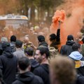 Evropa nema mira od nacističkog divljanja! Desničarske horde pravile haos na trgu, pirotehnikom i motkama napali policiju -…