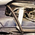 (Video) Htela da izađe sa parkinga, pa udarila šest automobila. Kamera snimila totalni haos!