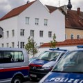 Velika policijska potera nakon provale u prodavnicu oružja u Insbruku