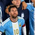 Sramota Argentine na oproštaju Mesija: Pogledao u nebo iznad stadiona, svi zviždali zbog prevare