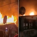 Strahovit požar na Mirijevskom bulevaru! Zapalio se lokal, vatrogasci stigli na teren (video)