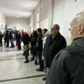 Odličan odziv birača u Pirotu – Do 10 sati izlaznost preko 10%, do 12 sati – 25 posto u Pirotu