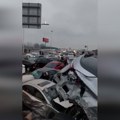 Lančani sudar više od 100 vozila u Kini, povređeno najmanje devet osoba