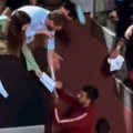 Oglasio se momak koji je povredio Đokovića u Rimu! Snimio video i uputio izvinjenje srpskom asu - evo šta kaže o incidentu…