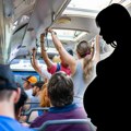 Trudnica ogorčena zbog ponašanja putnika u autobusu: Ja stojim i guram se, oni sede i doslovno bulje u stomak i niko ništa…