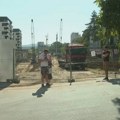 Protest protiv izgradnje višespratnice na Karaburmi: "Investitor zagradio 20 parking mesta"