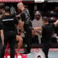 Uznemirujući prizor! Ufc meč prekinut zbog stravične povrede: Američki "Nindža" unakazio lice protivniku i ispisao istoriju…