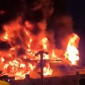 (Foto, video) ovo je biznismen čiju jahtu guta požar u Budvi: Buktinja sve veća, snimci sa lica mesta jezivi: Stihija…
