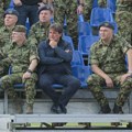 Angažovali privatno obezbeđenje da čuva vojsku za paradu