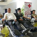 Veliki broj Beograđana se pridružio poglavaru srpske crkve Patrijarh Porfirije učestvovao u akciji dobrovoljnog davanja krvi